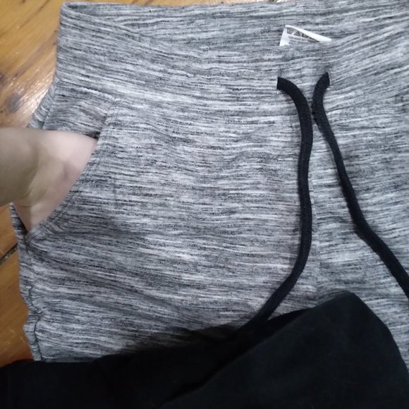 Vs pink leggings and lounge bundle - Picture 4 of 4